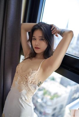 (Sira) 外型亮眼 優質曲線身材散發誘惑感 (35P)