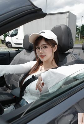 「丘涵」雪白嫩肌各種養眼視角 (10P)