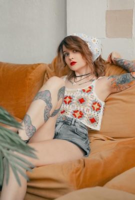 [Suicide Girls] 7月9日，2025年 –  awondrr  – 發呆 [42P]