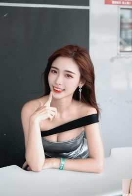 「邱書書」飽滿上圍火辣誘惑 曲線曼妙讓人呼吸急促 (10P)