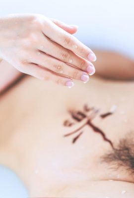 黃金二逼王 – 抖M的極樂時刻 (50P)