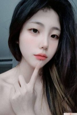 把清純 大學生 (12P