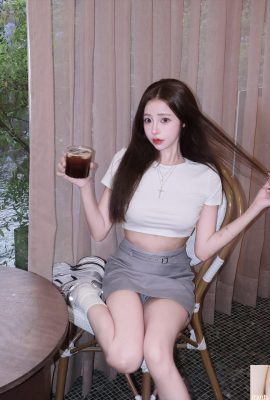 「夢夢 董夢筑」飽滿身材令人驚豔 邪惡視角看個夠 (10P)