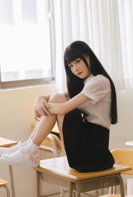 「王依渟」五官甜美致命 撩人身材讓心跳失控 (10P)