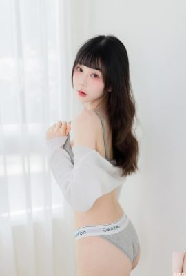 「烤麵包」白嫩身材畫面極養眼 散發濃濃誘惑 (10P)