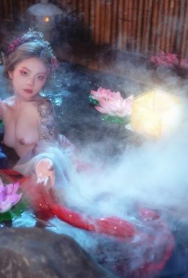 大奶古典美女 沐浴