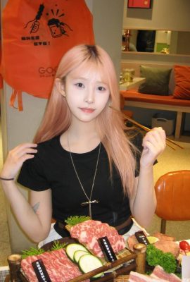 「申艾柔」展現誘人一面 騷氣滿滿 (10P)