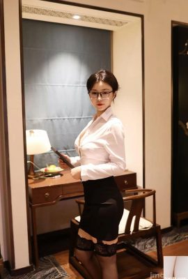 XiuRen 陳小花 職業裝OL 內購版 (60P)