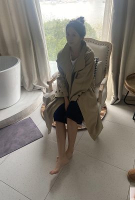 國模七七人體私拍套圖 (47P)