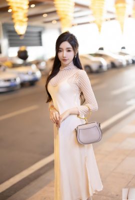 王馨瑤 – 白色絲襪 (120P)