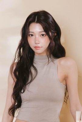 「楊佳臻」飽滿身材實在是太吸眼球了…. (10P)