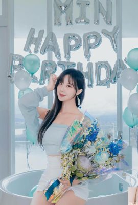 「羽晴Min」有著甜美又撫媚的眼神 火辣身材勾引人心 (10P)