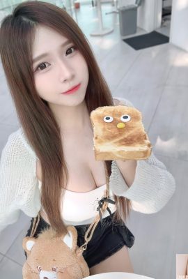 「Ivy小笨蛋」水汪大眼要被電暈啦 有夠犯規 (10P)