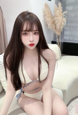 「Su yun 筠」美艷外型搭配火辣身材太吸睛 (10P)