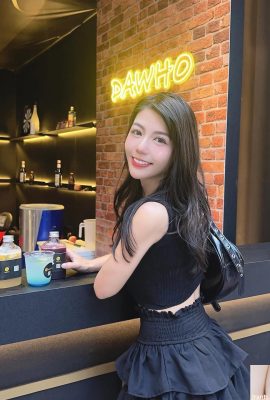 「東東」小臉甜美致命 眼神撩人直接KO (10P)