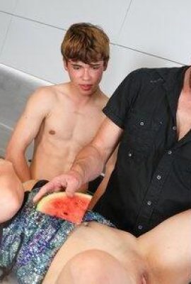 能拉著兩個閨蜜伺候老公的女人真是偉大 (15P)