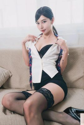 「安娜可可」修長美腿火辣來襲 誰看了不心動 (10P)