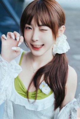 「衣浠」極致媚惑勾引不手軟 誘惑身姿越看越著迷 (10P)