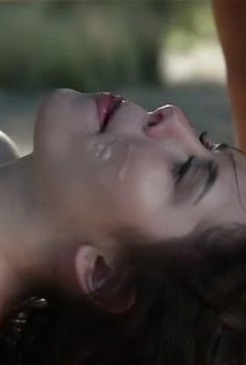 情侶約會，公園長椅上就操了兩穴，口爆 (33P)