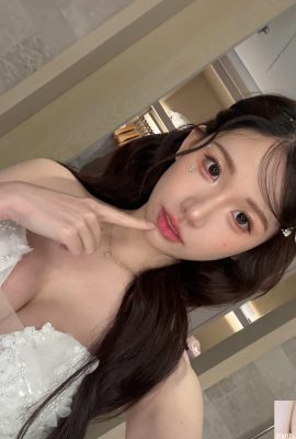 「一暄」白皙美肌好正點 惹人疼愛 (10P)