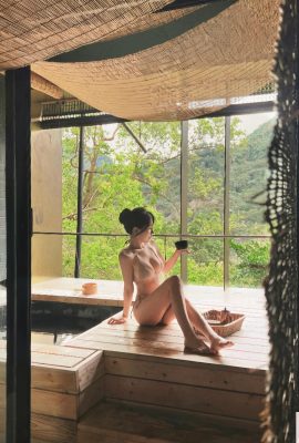 瑜珈褲一穿！kaikailing 辣秀傲人雙峰?[o緻蜜桃臀與小蠻腰！ (10P)